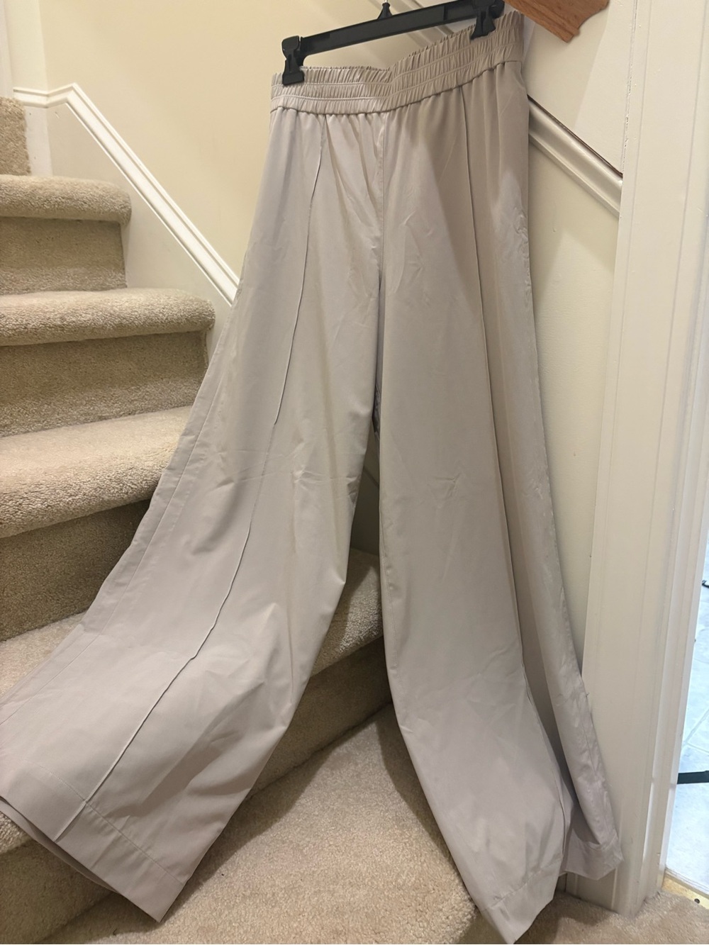 Lululemon Wide Leg Pull-On Pants in Light Beige - Picture 3 of 6